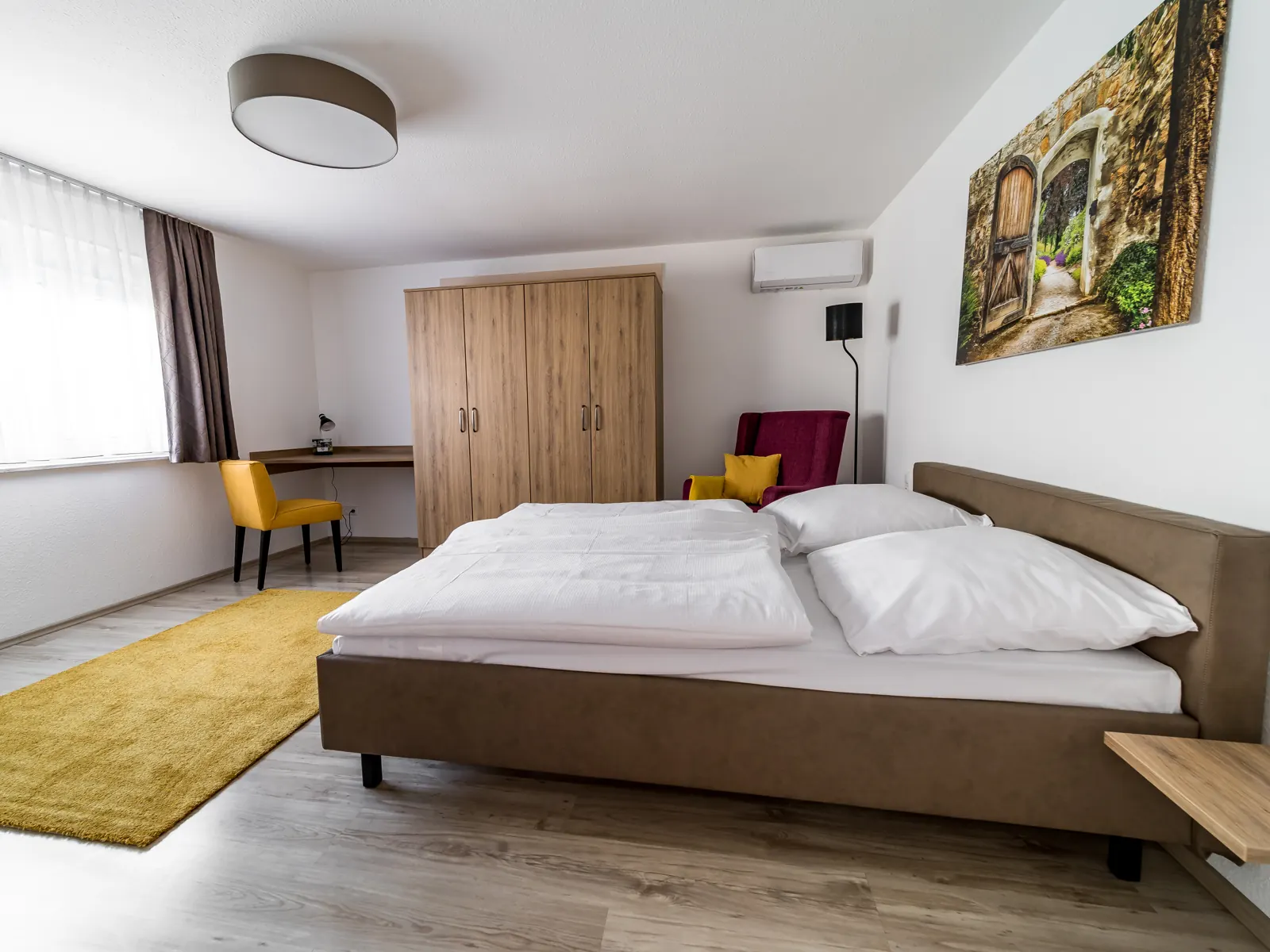 Bedroom of the Fontane Bungalow with double bed
